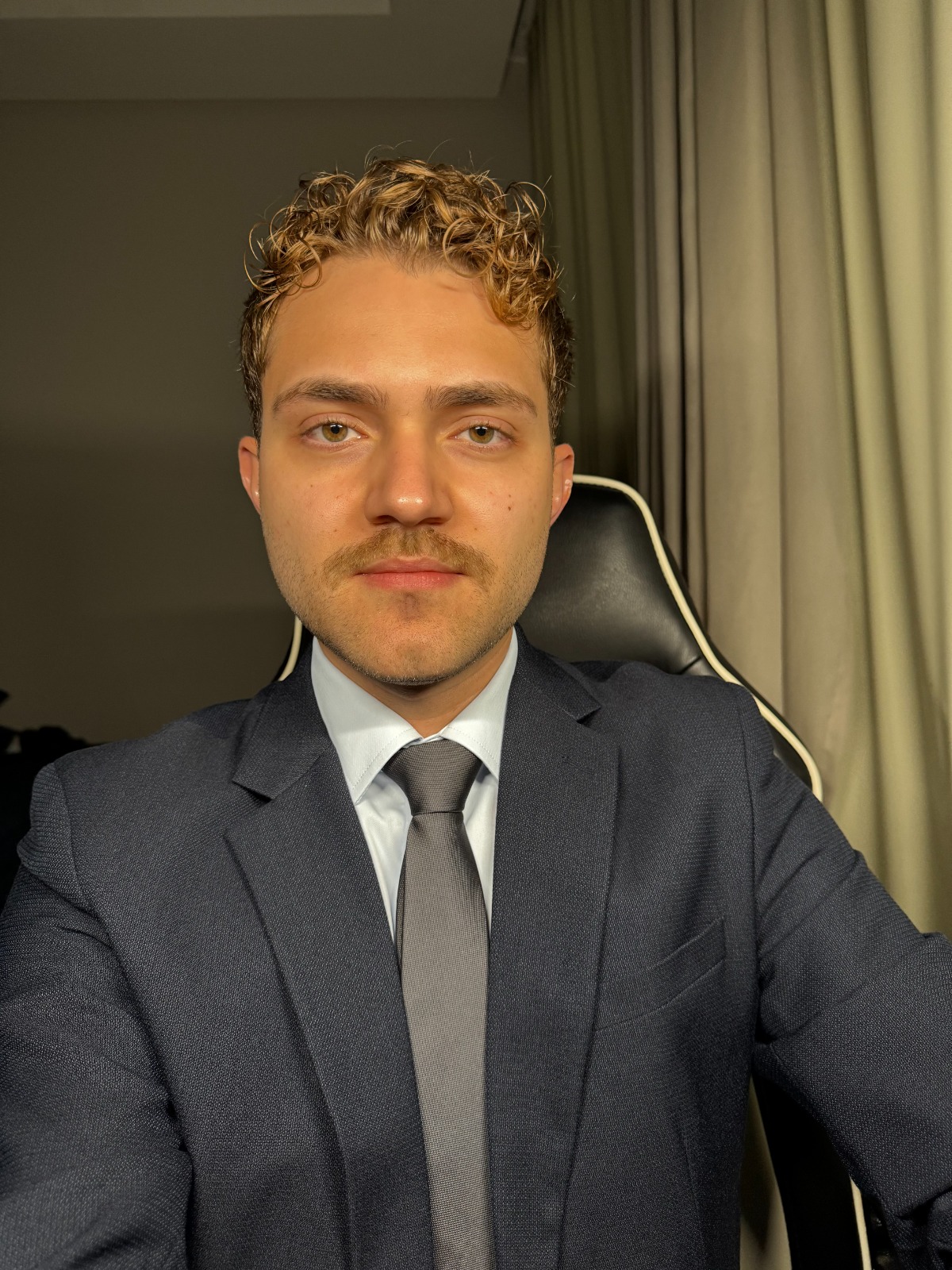 Moisés Mendes Advogado - aqui a foto 2, pra colocar lá me em baixo